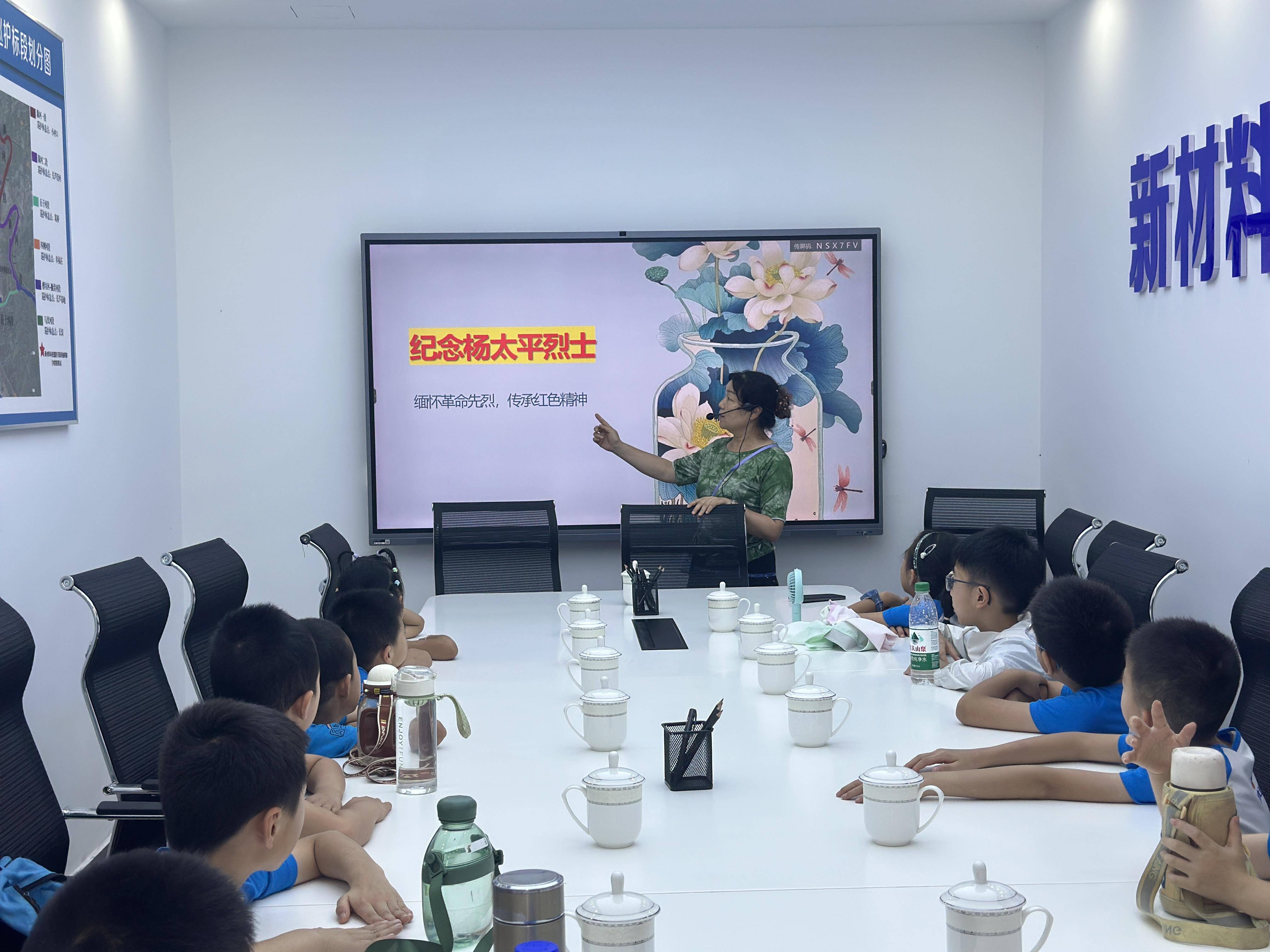 
                        4:3图片