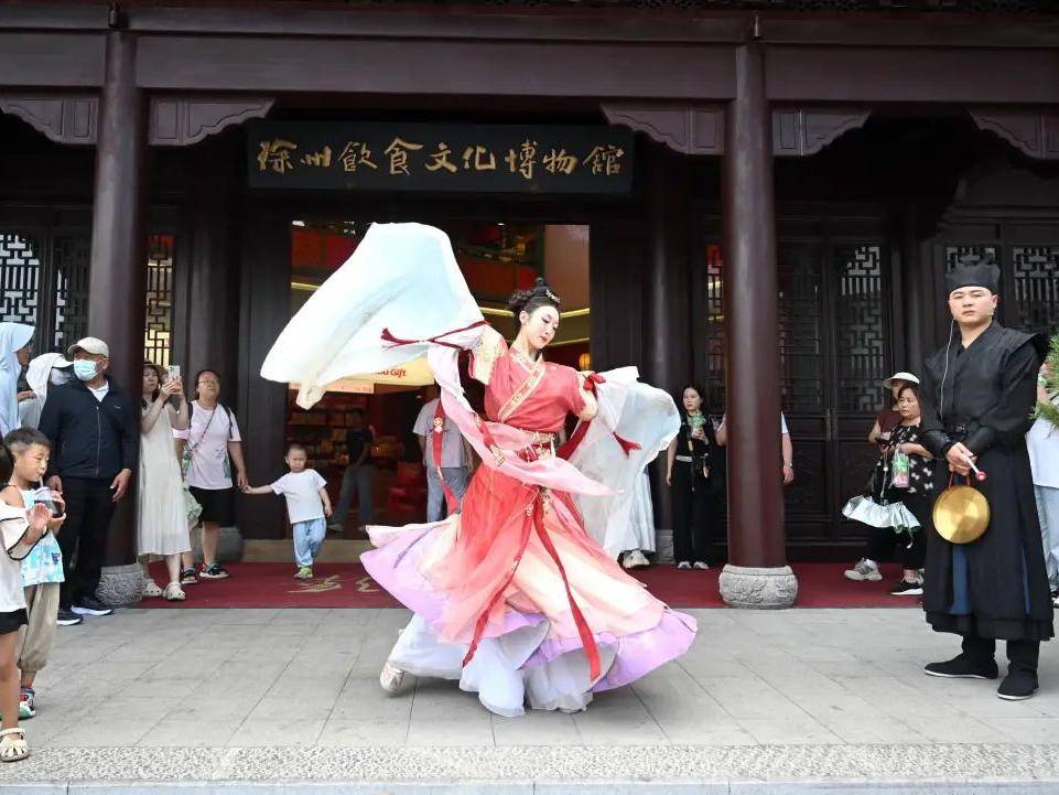 
                        4:3图片