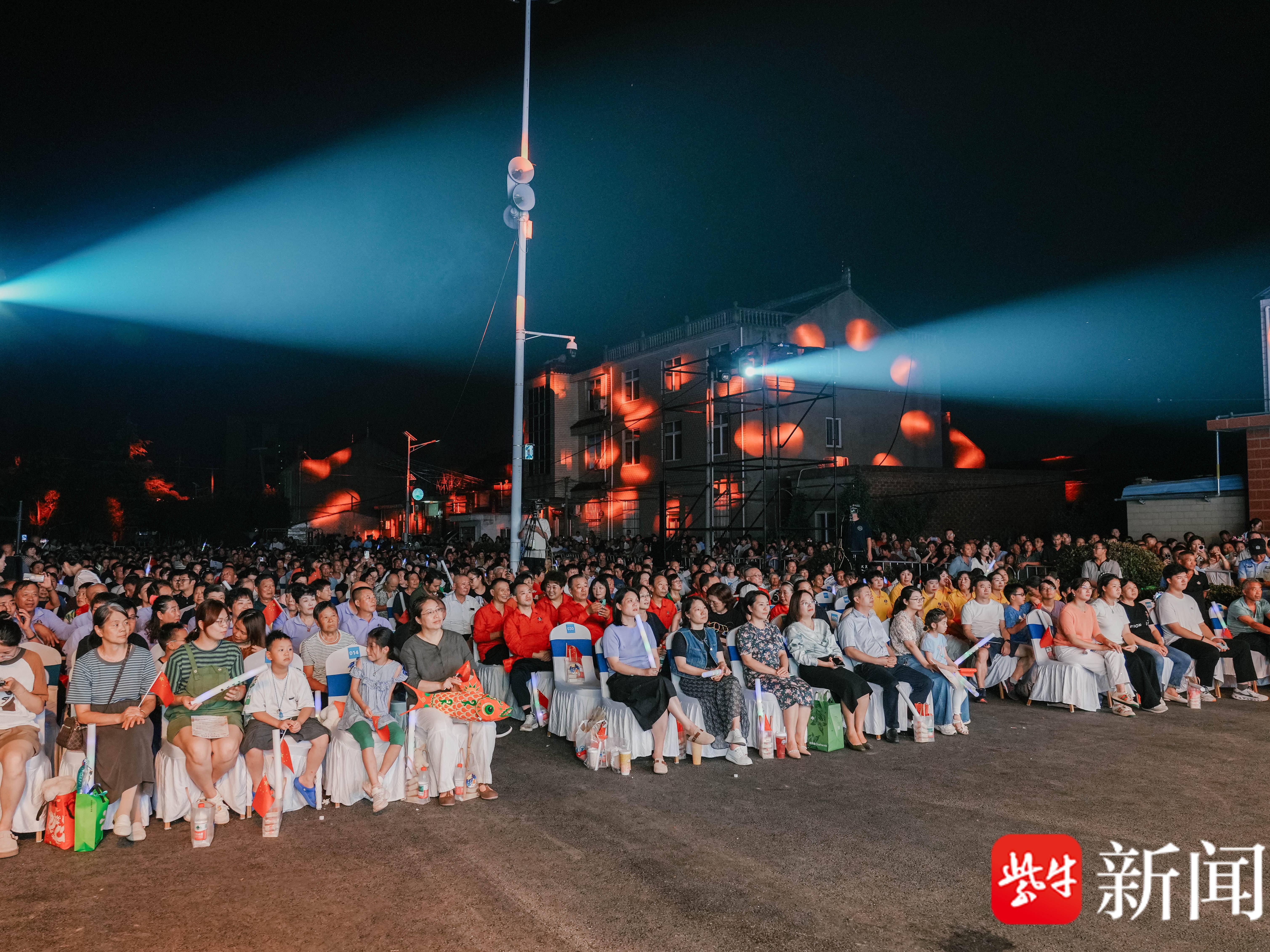 
                        4:3图片