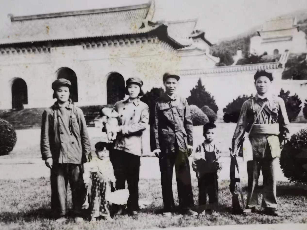 
                        4:3图片