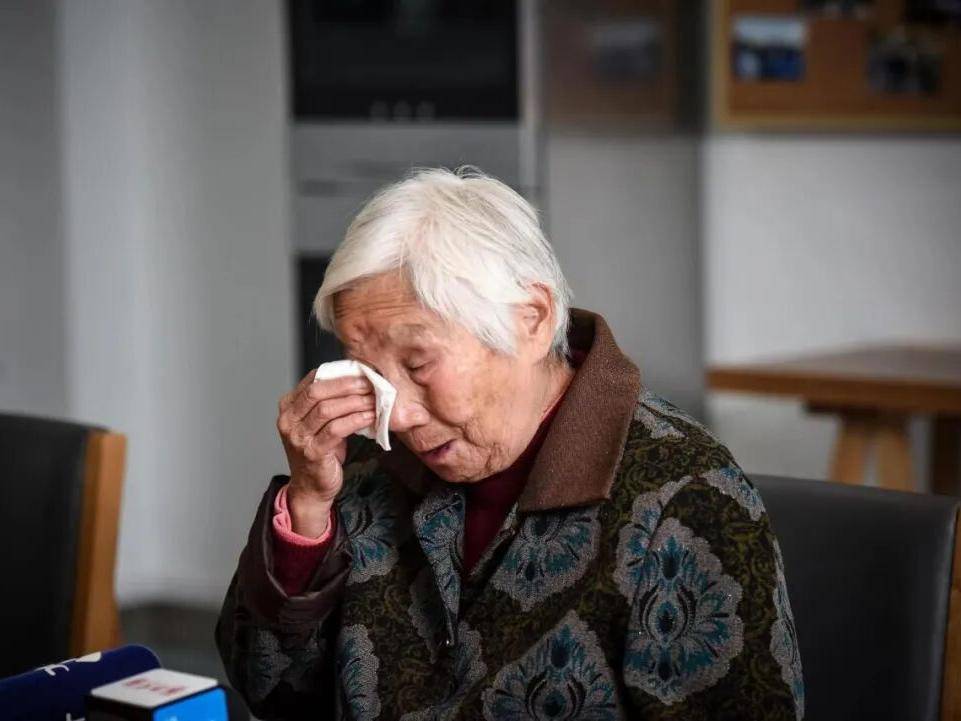 
                        4:3图片