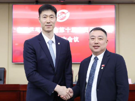 
                        4:3图片