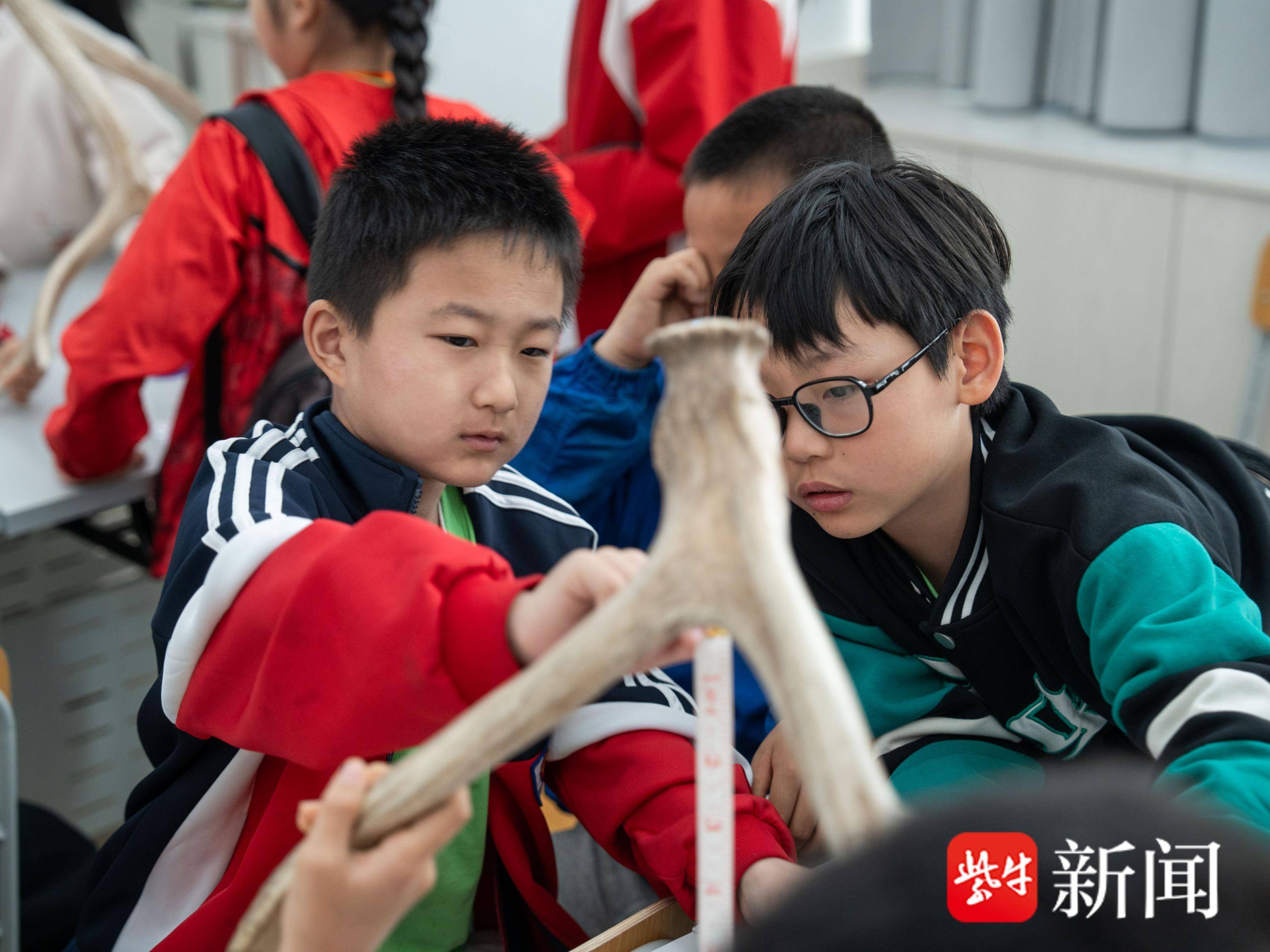 
                        4:3图片