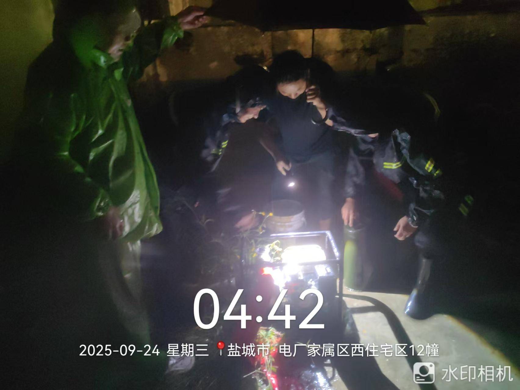 
                        4:3图片