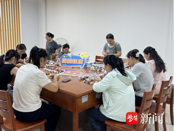
                        4:3图片