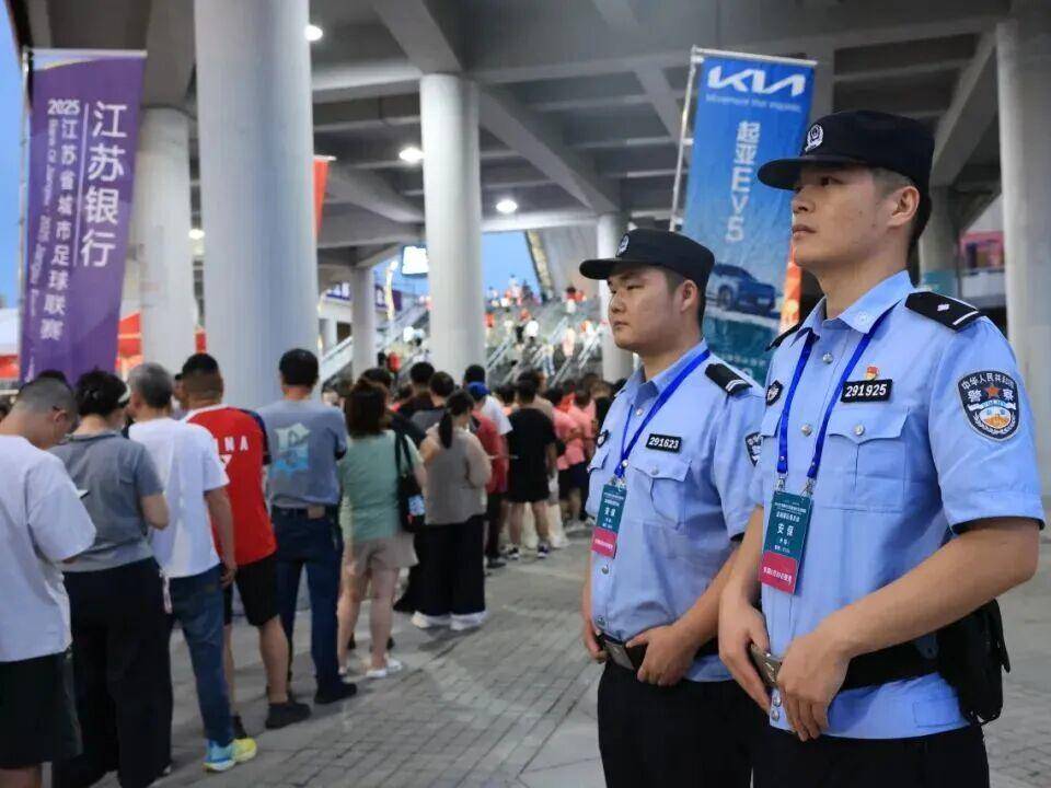 
                        4:3图片