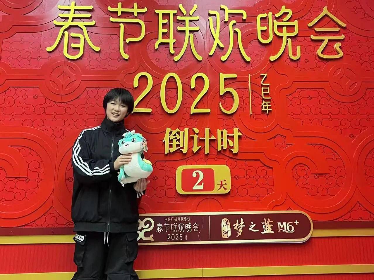 
                        4:3图片