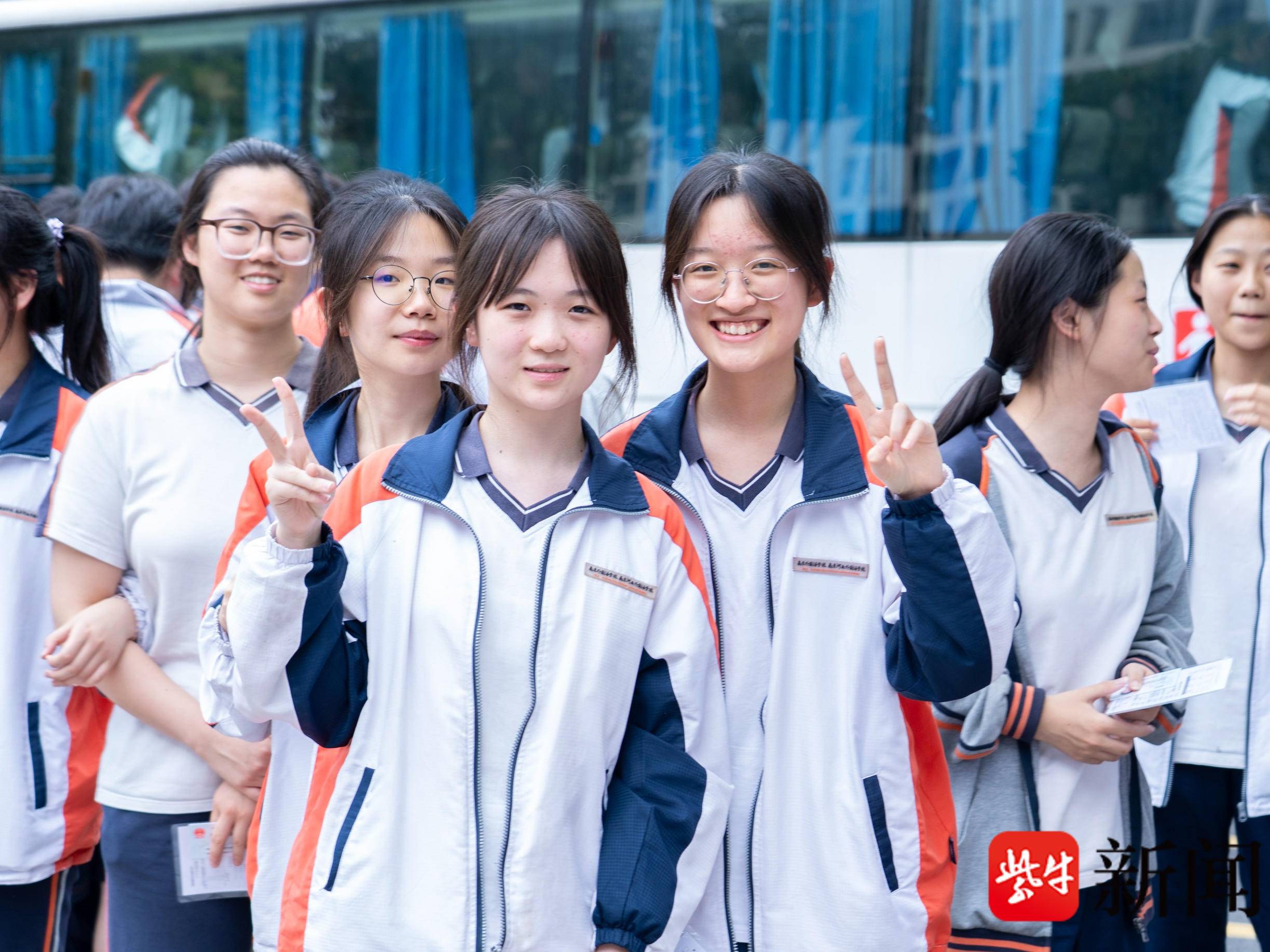 
                        4:3图片