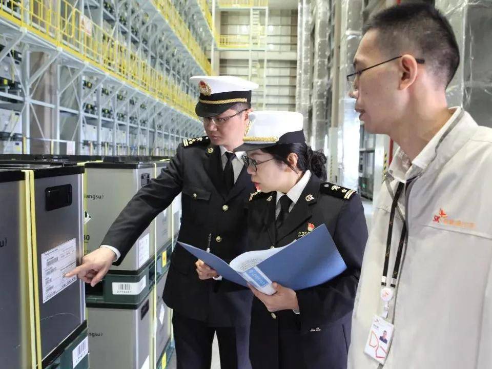 
                        4:3图片