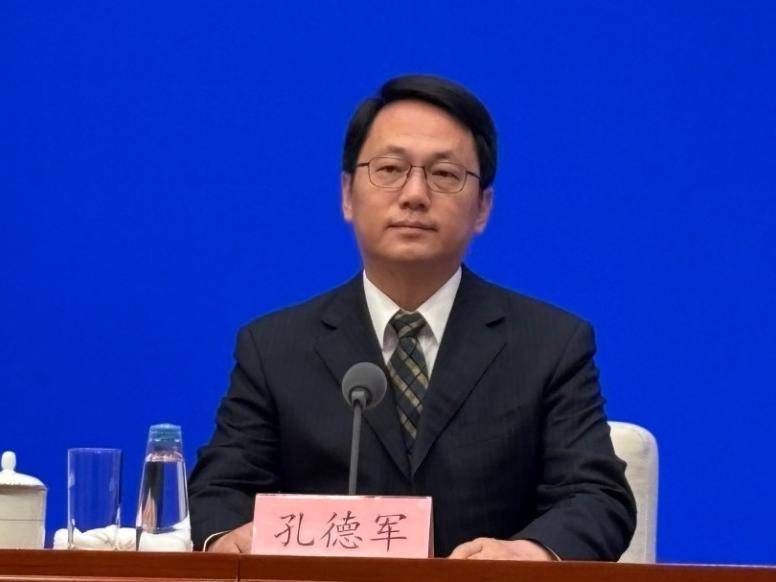 
                        4:3图片