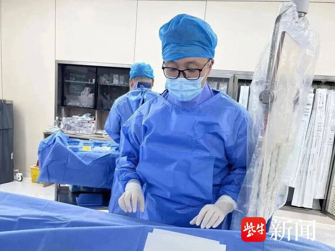 
                        4:3图片