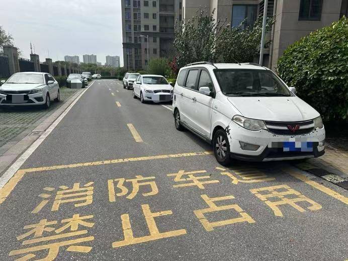 
                        4:3图片