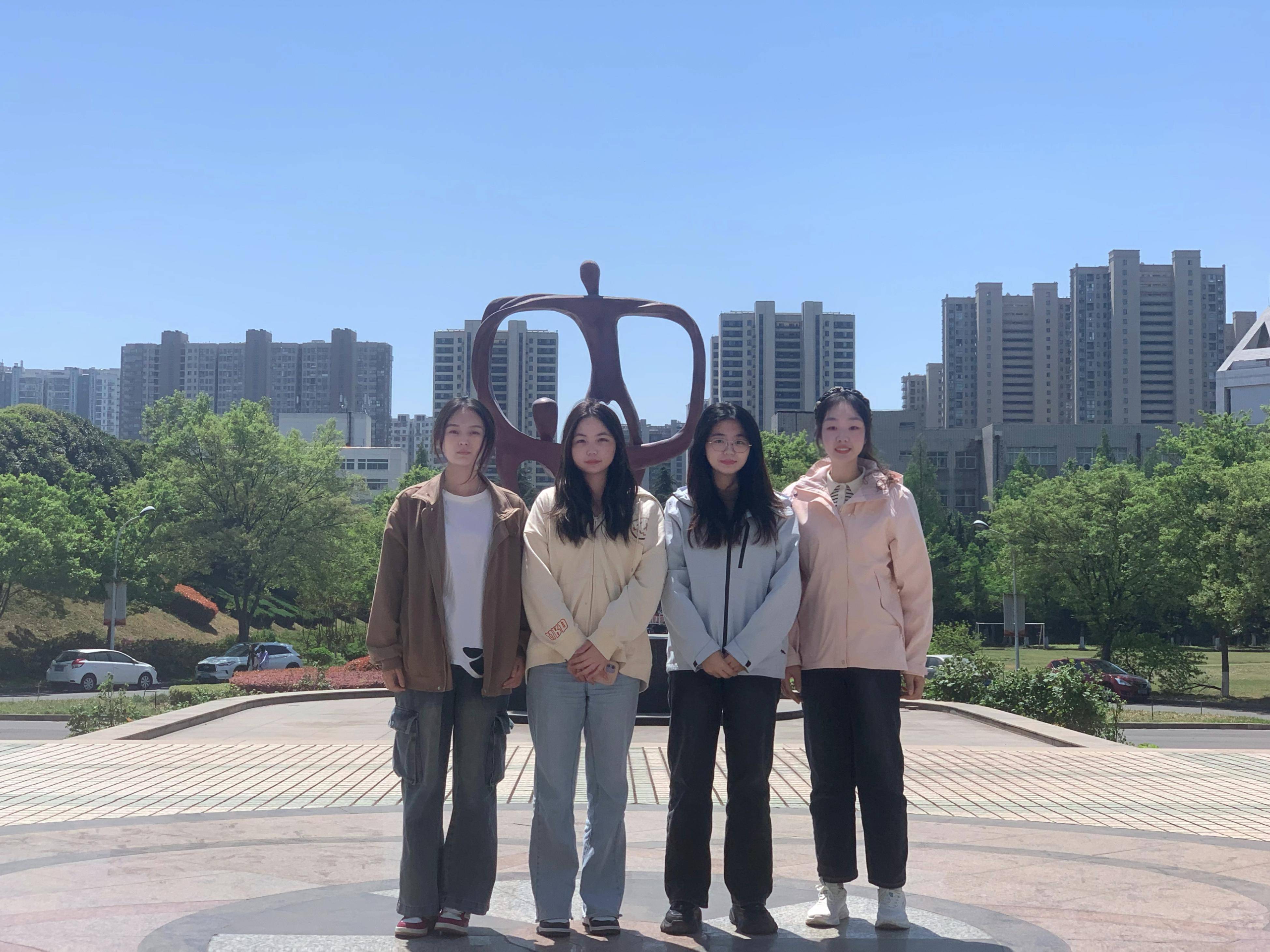 
                        4:3图片