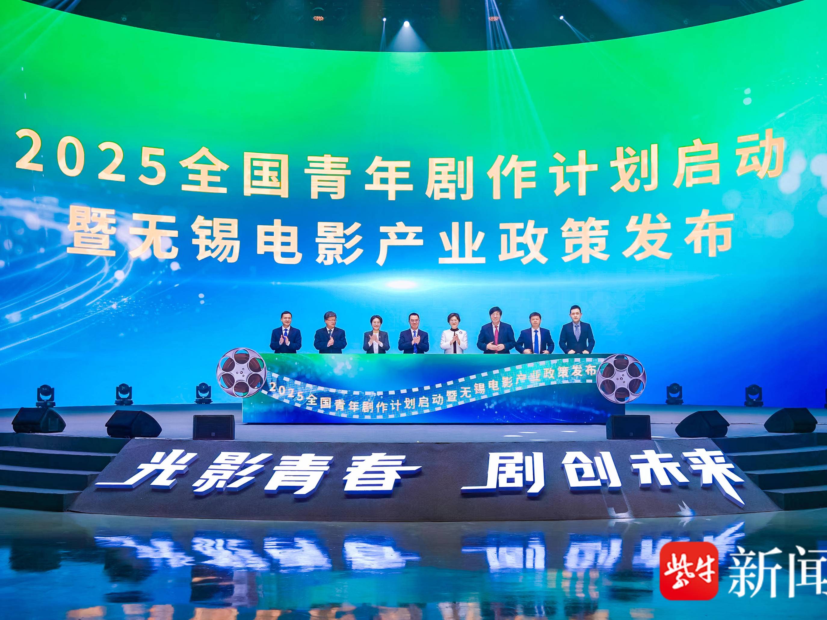 
                        4:3图片