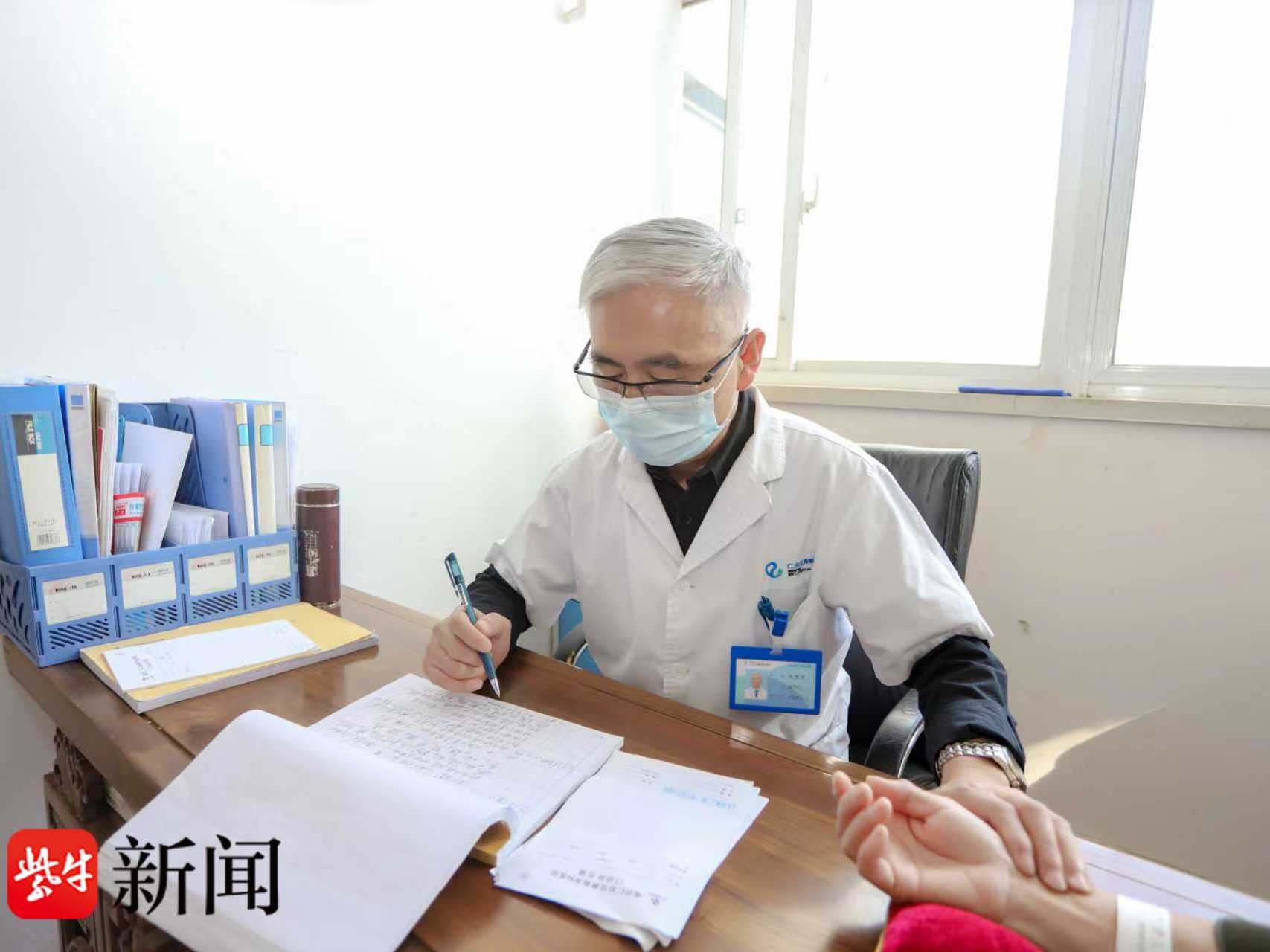 
                        4:3图片