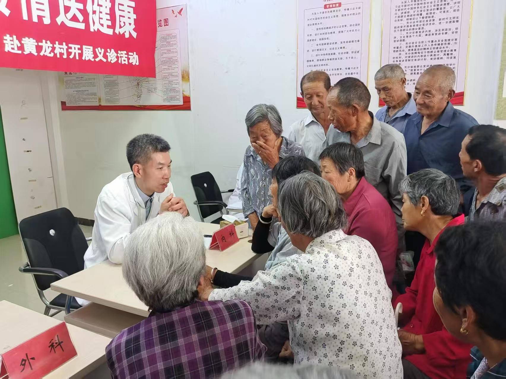 
                        4:3图片