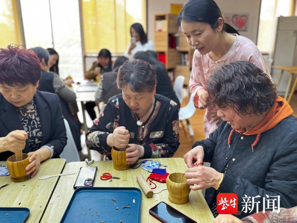 
                        4:3图片