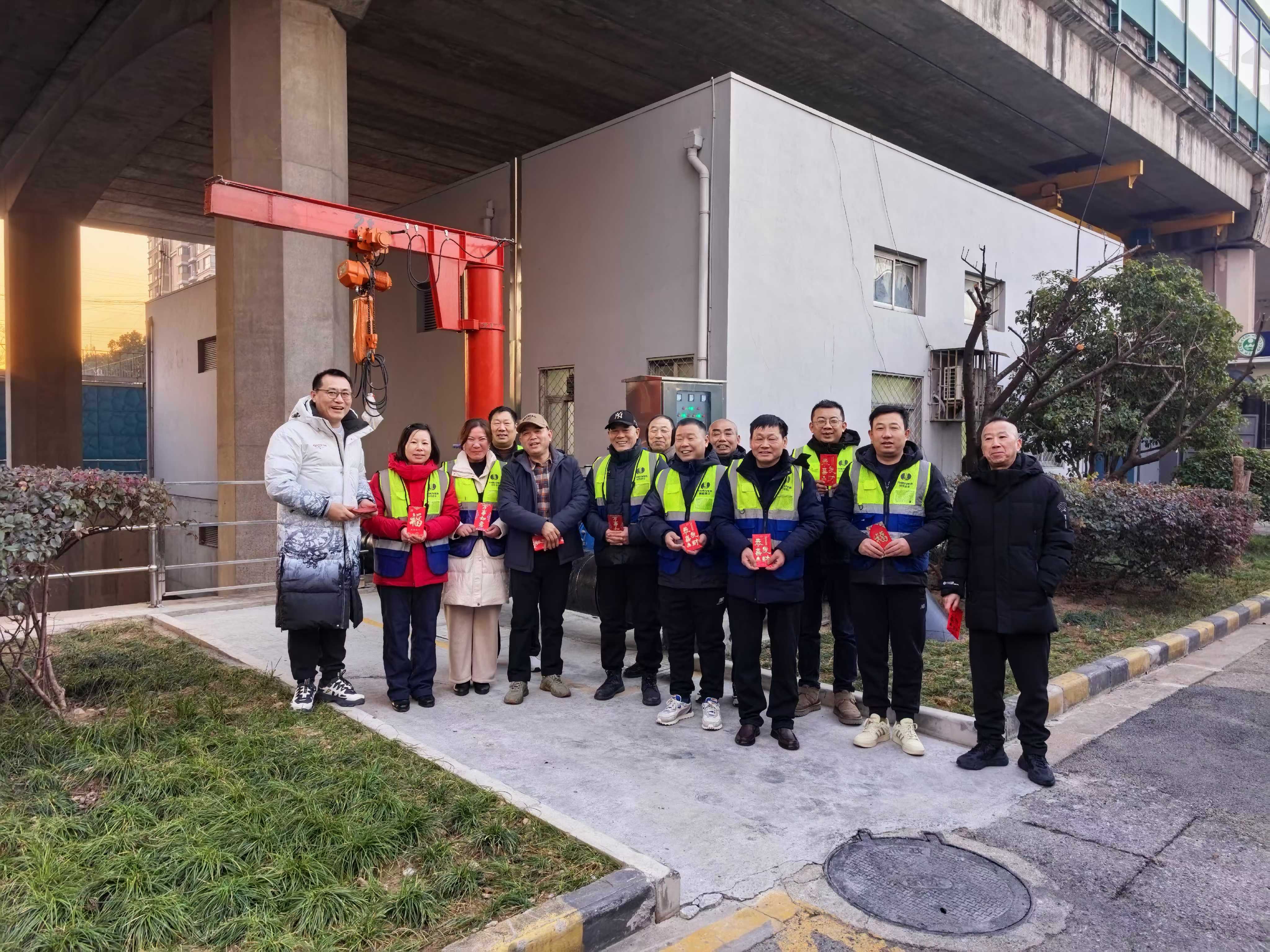 
                        4:3图片