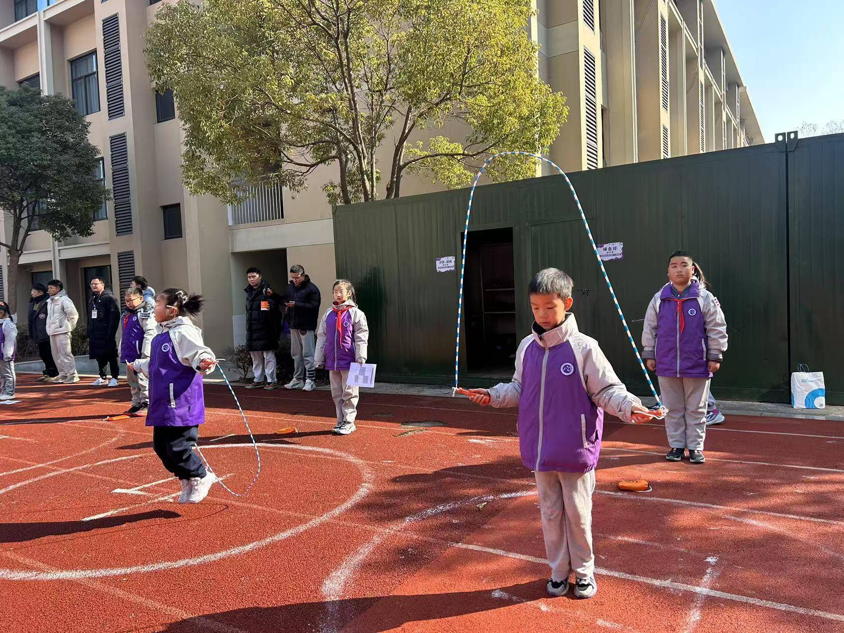 
                        4:3图片