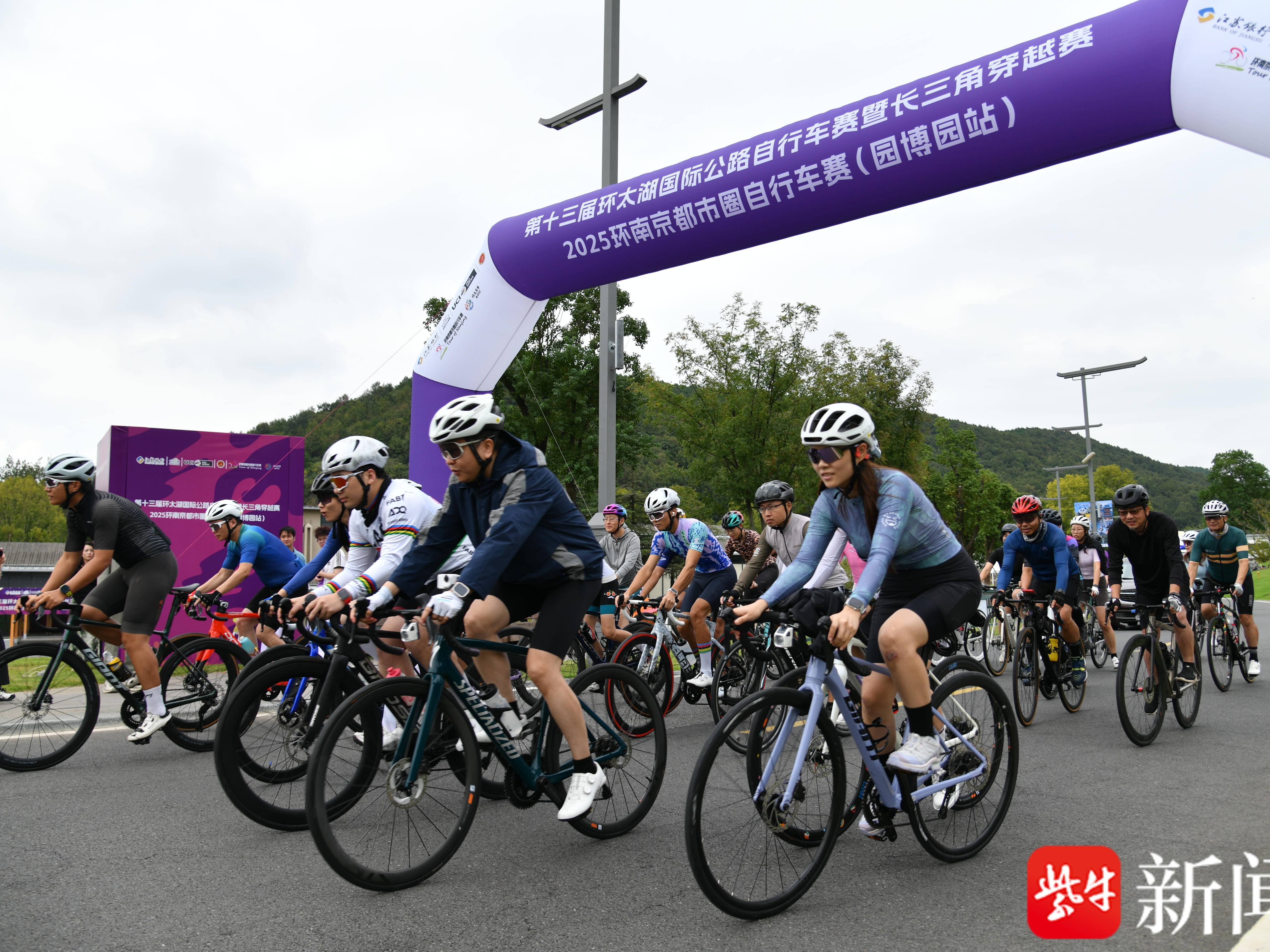 
                        4:3图片