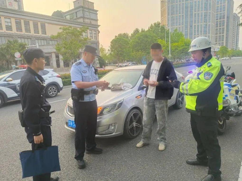 
                        4:3图片