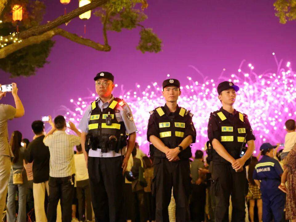 
                        4:3图片