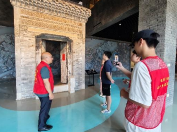 
                        4:3图片