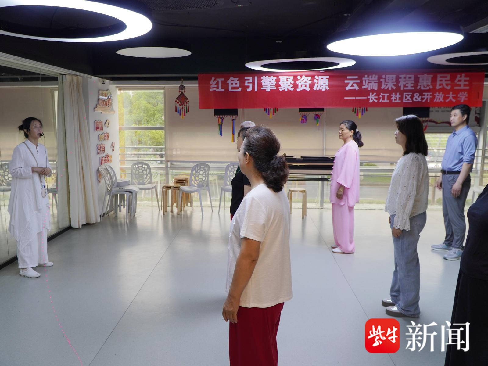 
                        4:3图片