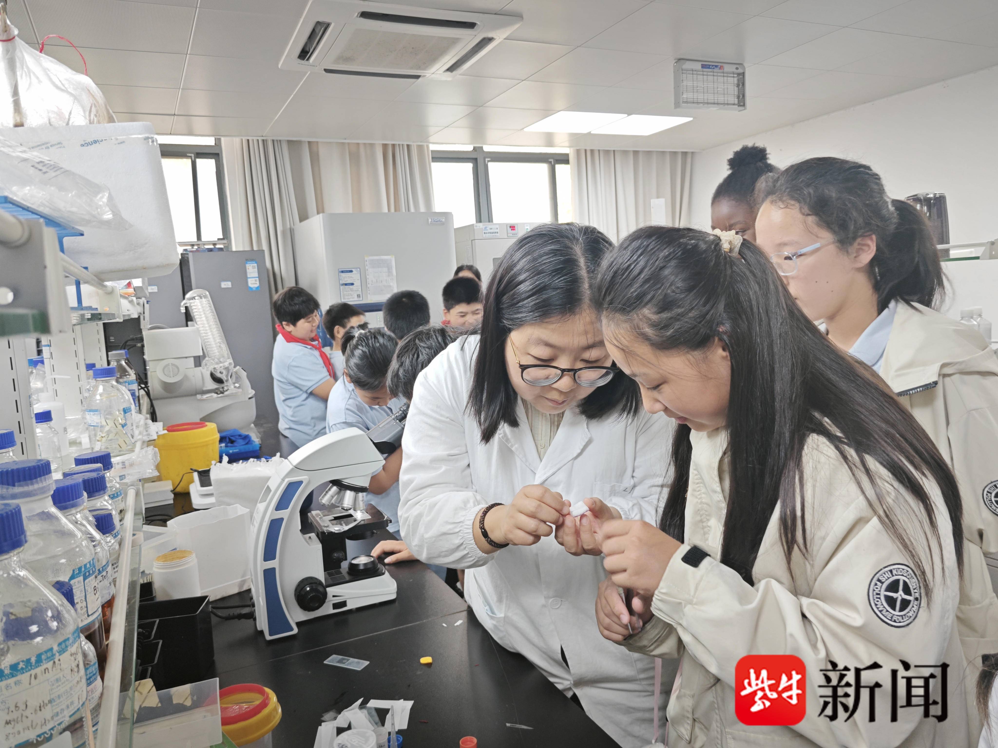 
                        4:3图片