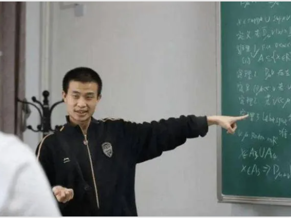 
                        4:3图片