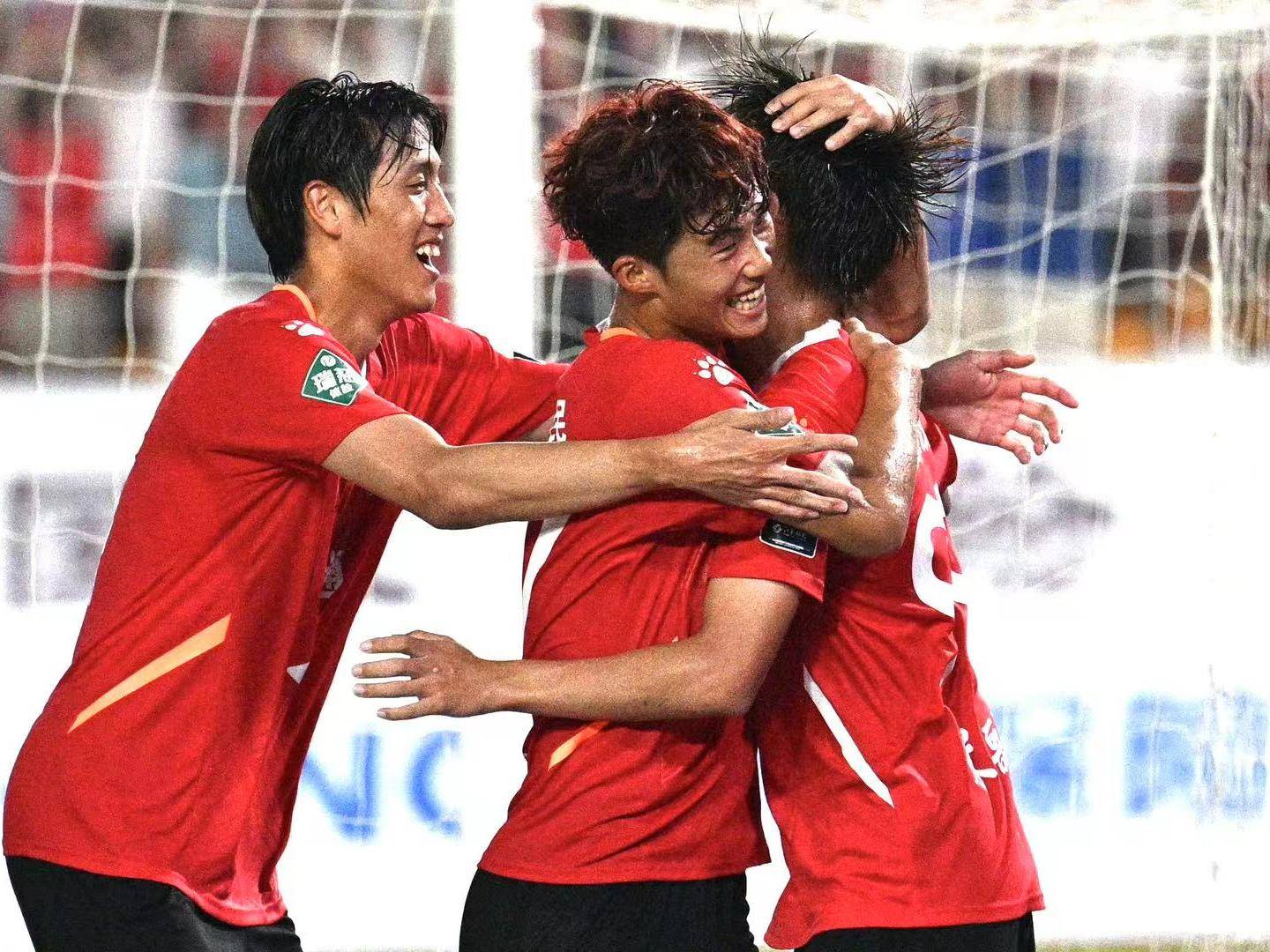 
                        4:3图片