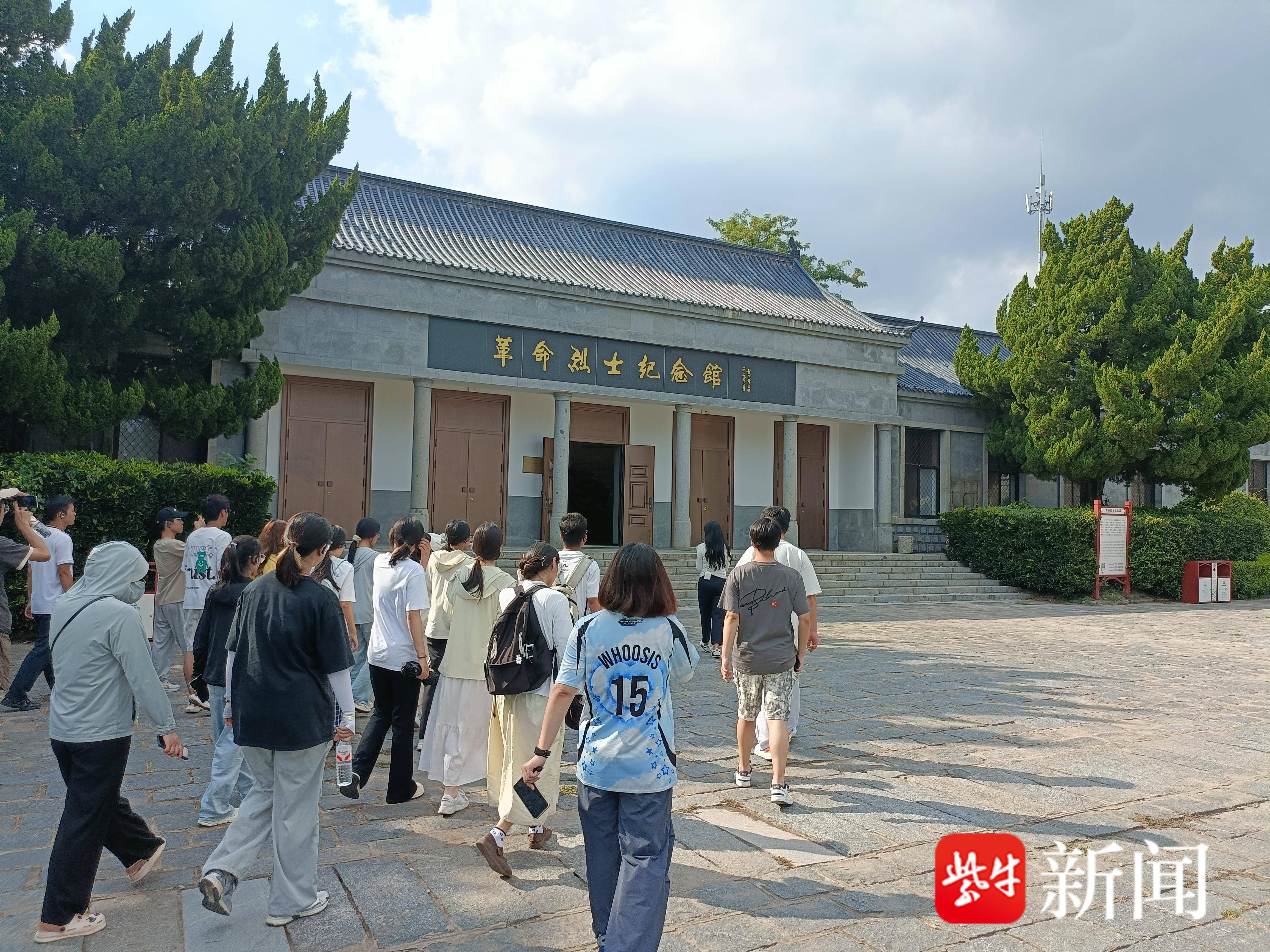 
                        4:3图片