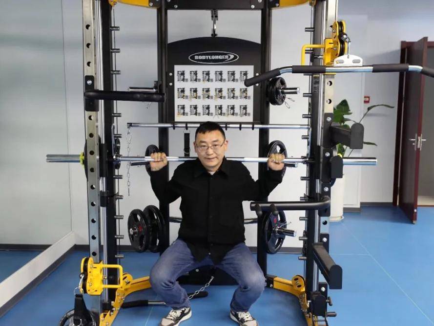 
                        4:3图片