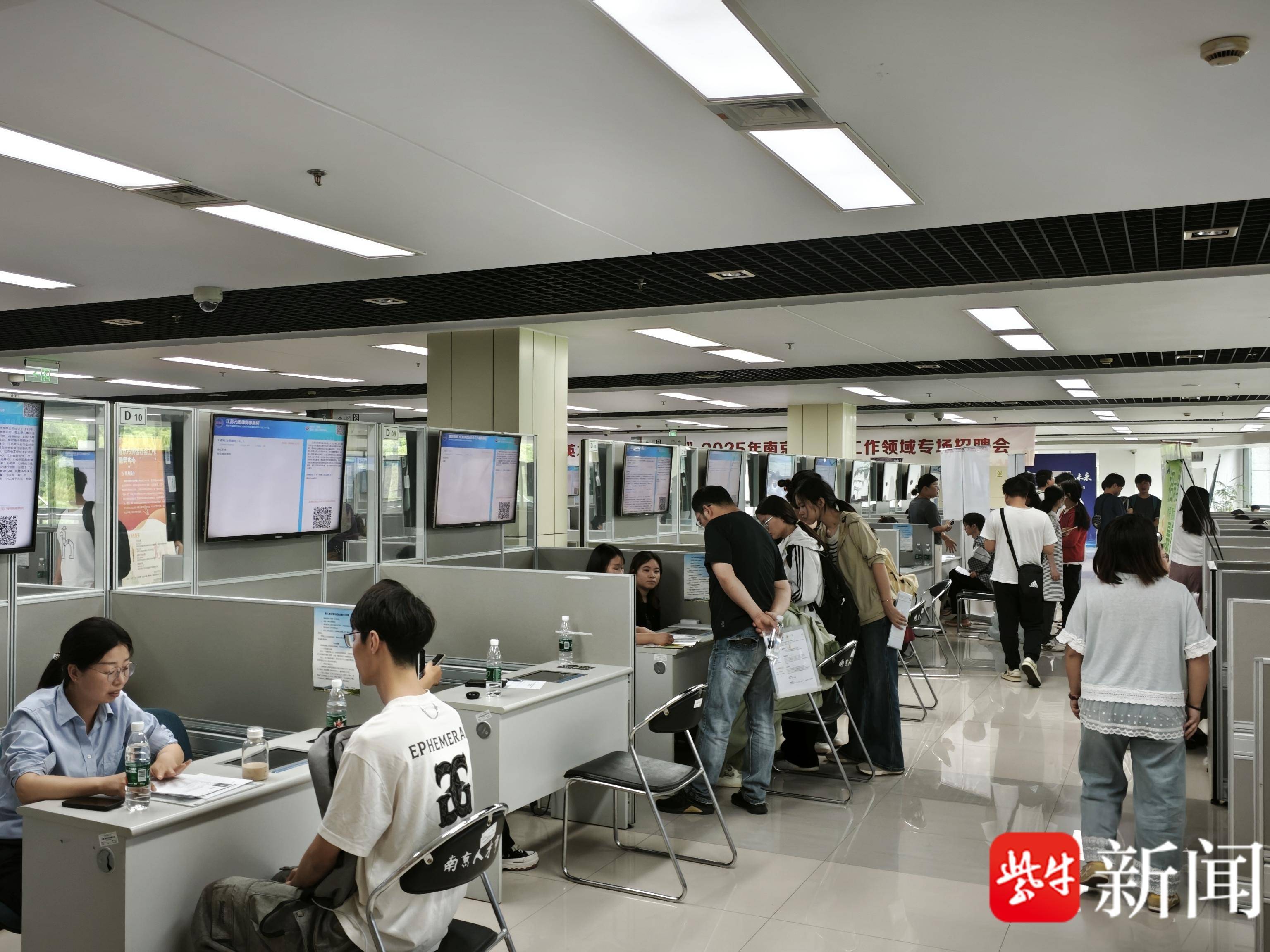 
                        4:3图片