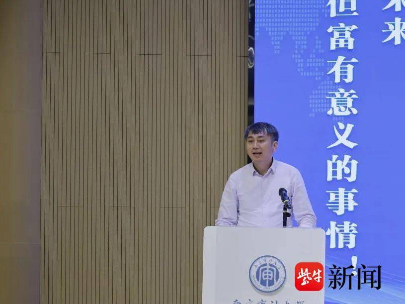 
                        4:3图片