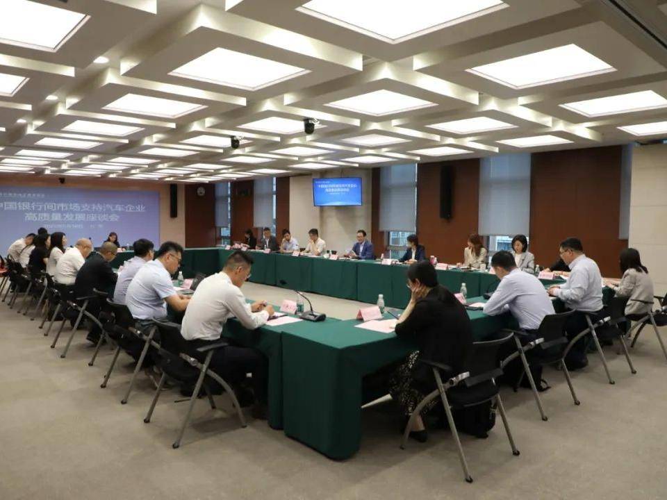 
                        4:3图片